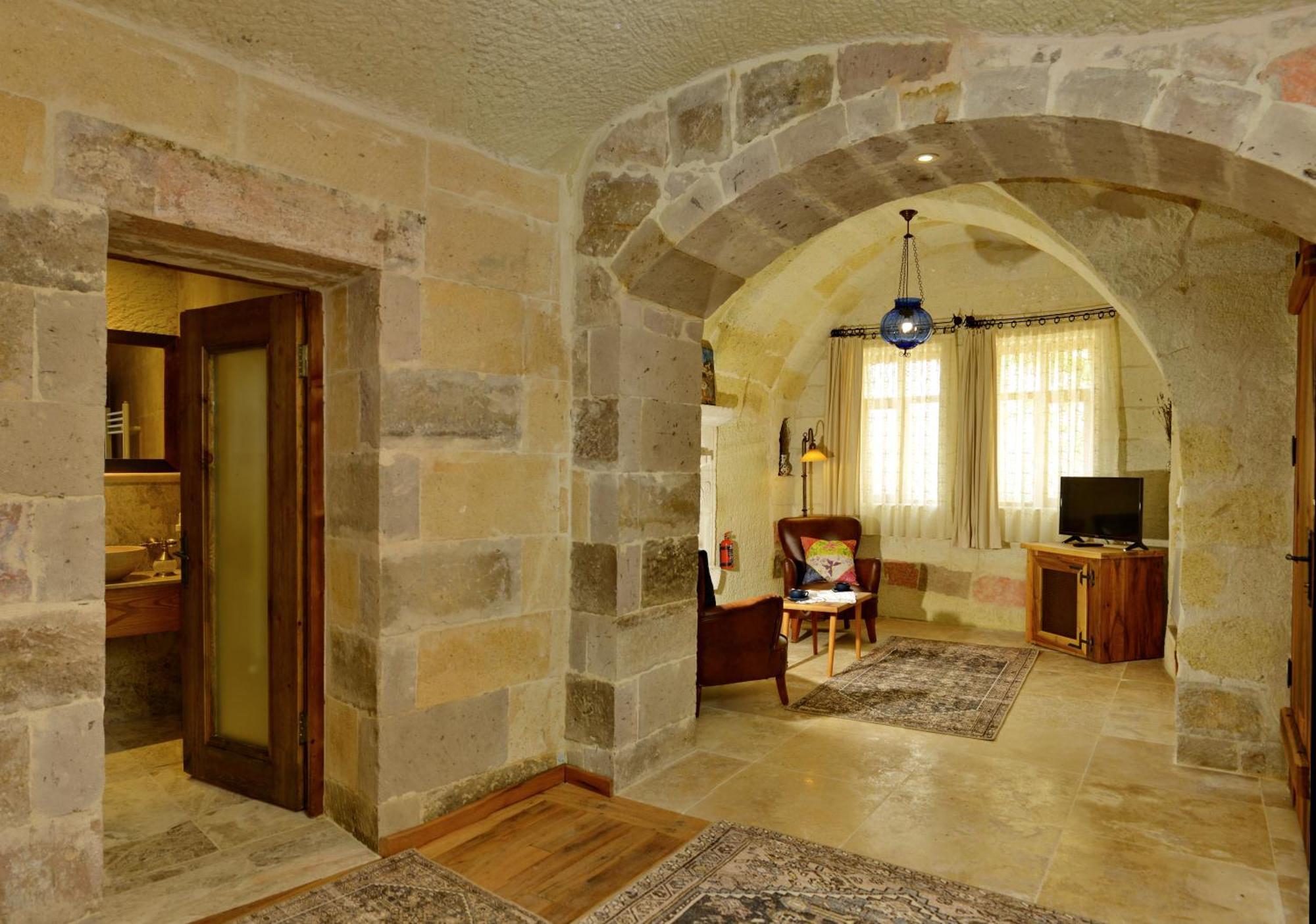 Seki Cave Suites Гореме Экстерьер фото